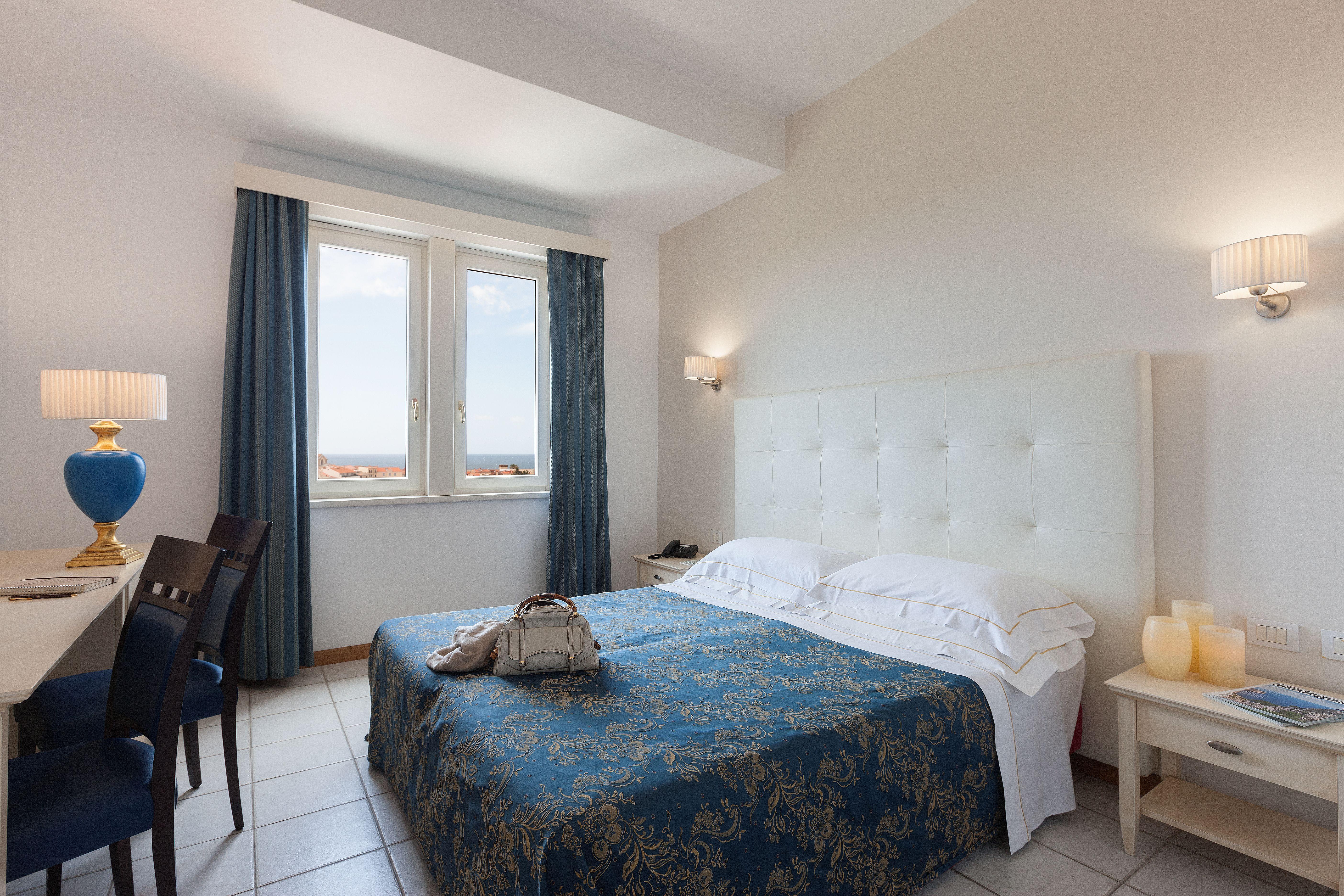 Hotel Catalunya Alghero Luaran gambar