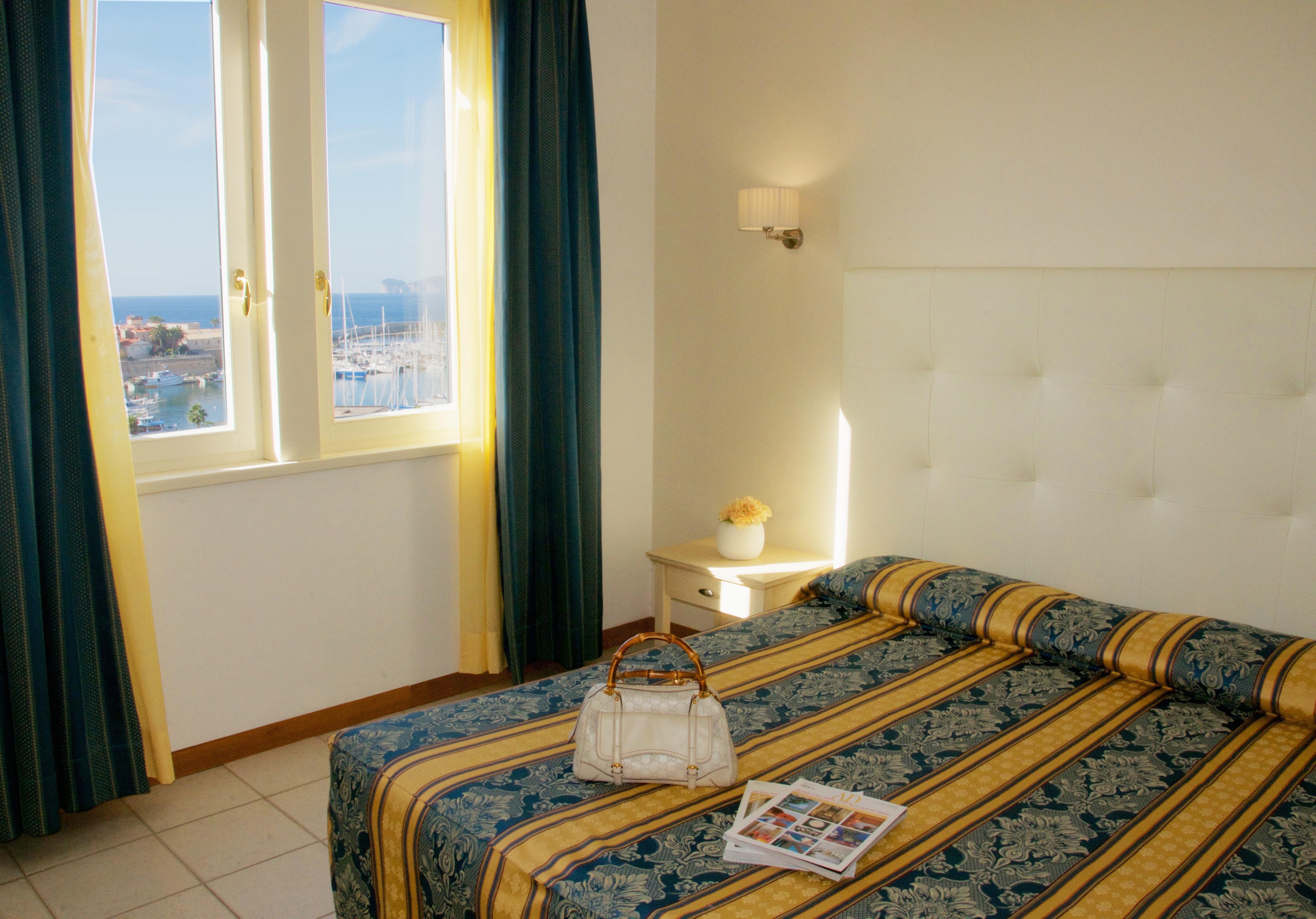 Hotel Catalunya Alghero Luaran gambar